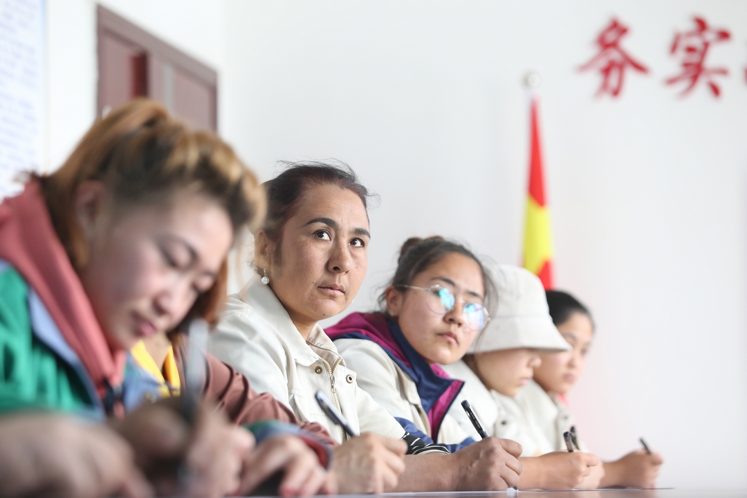 當(dāng)好產(chǎn)業(yè)扶貧主力軍，打贏脫貧攻堅(jiān)戰(zhàn)